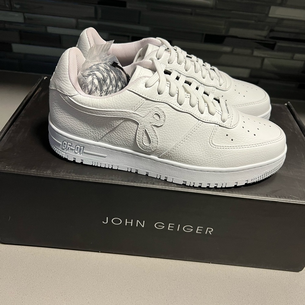 john geiger gf-01 triple white
